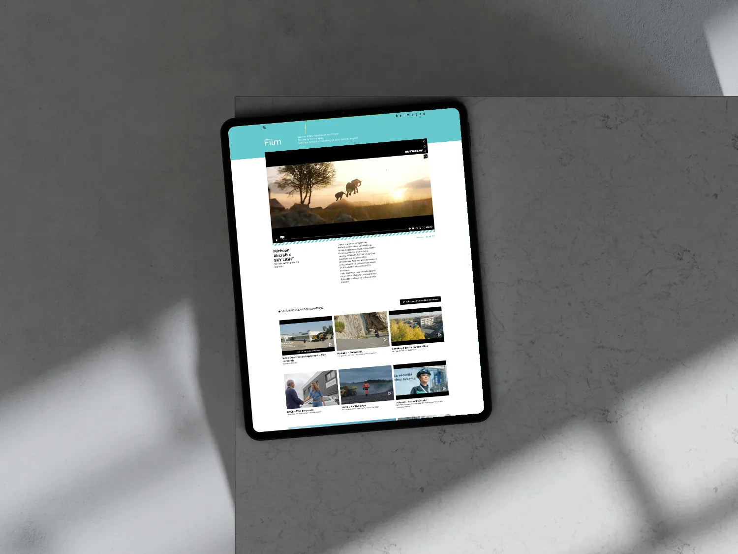 Page du site d’Évimages consacrée à un film, avec un lecteur vidéo et une sélection de réalisations, affichée sur tablette.