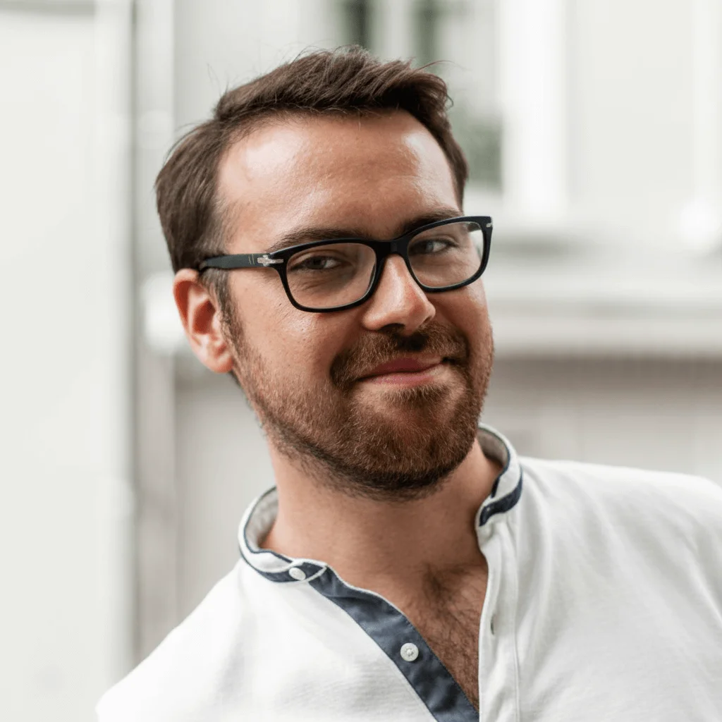 Portrait de Florent Bouvier, développeur web freelance à Lyon